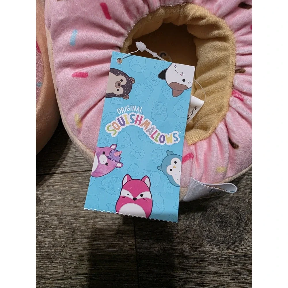 New - Squishmallows - Dabria The Doughnut Child Slippers - Size 2/3